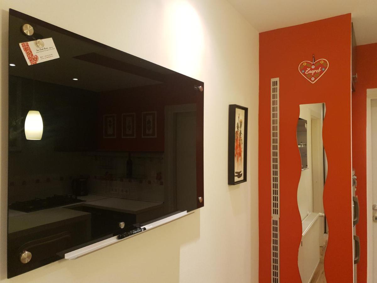 Apartment Heart Of ซาเกร็บ ภายนอก รูปภาพ