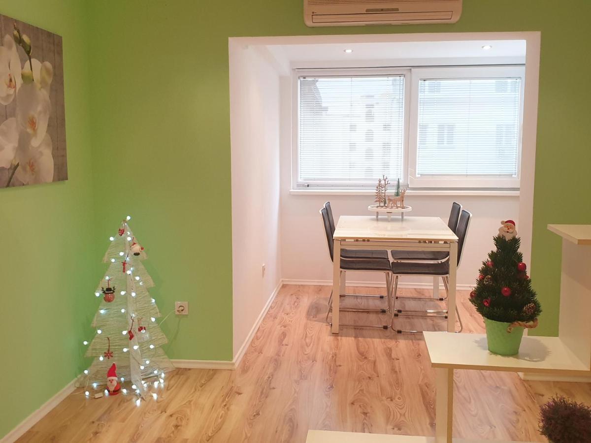 Apartment Heart Of ซาเกร็บ ภายนอก รูปภาพ
